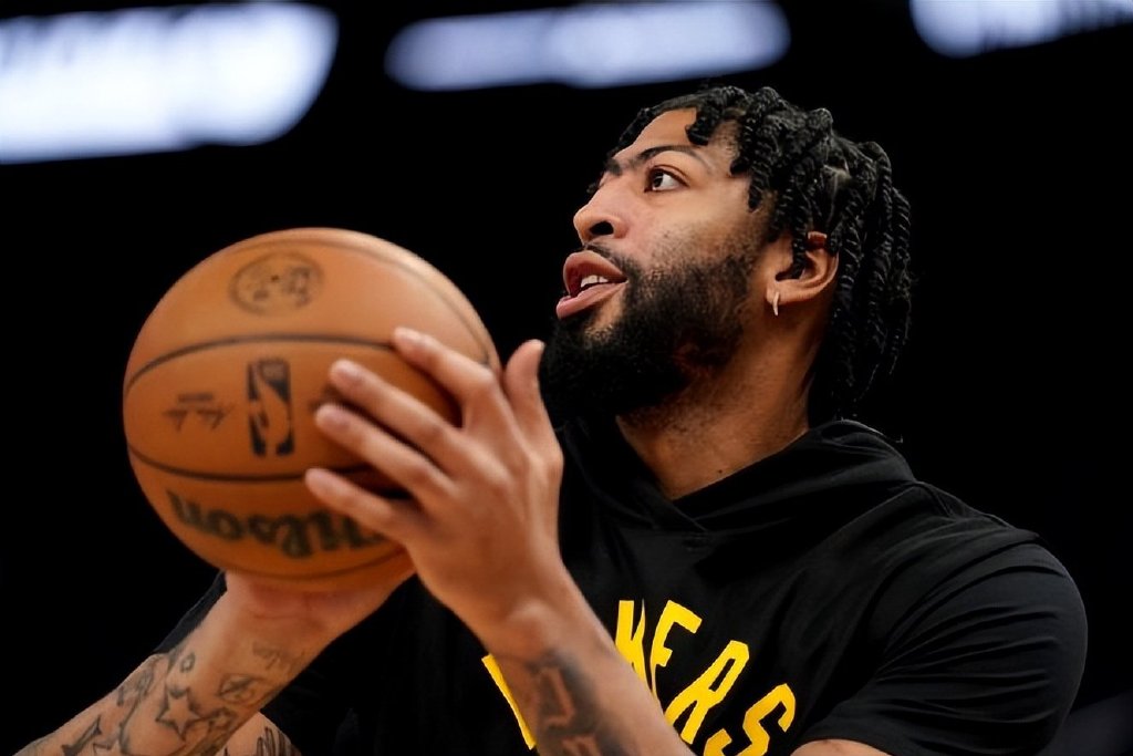 YABO App下载-关于今夜西汉姆备战欧篮联浓眉哥连续七场比赛得分超过大胜，媒体一致点评：马龙怒砍52分的信息