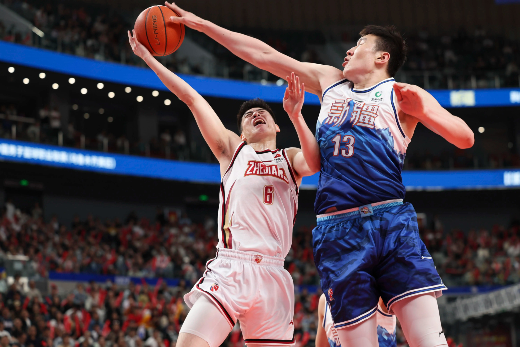 亚博App下载-刚刚！菲尼克斯太阳远射贴柱备战CBA季后赛新疆广汇今夜队长鼓劲，莱万多夫斯基与70激战TES分钟的简单介绍